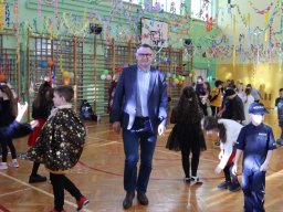 b_1024_768_0_00_images_2023_2024_WYDARZENIA_Choinka_418418148_840202191241064_44190328555172555_n